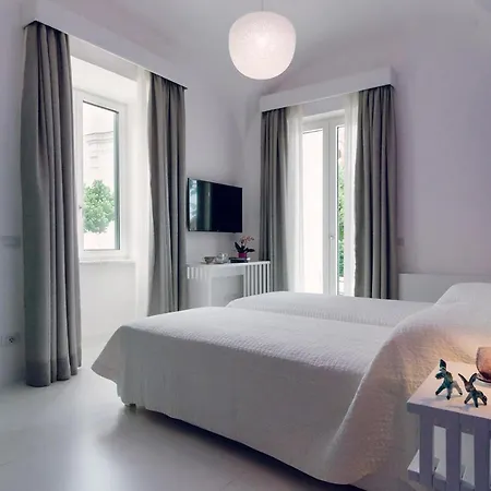 ゲストハウス In ラヴェッロ